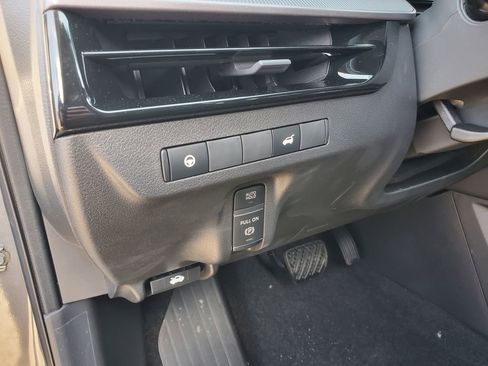 New 2026 Nissan Murano SV image 19