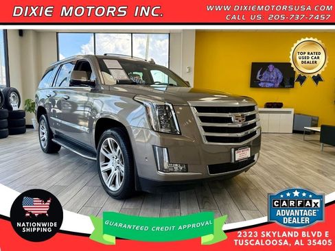 Used 2017 Cadillac Escalade Luxury image 1