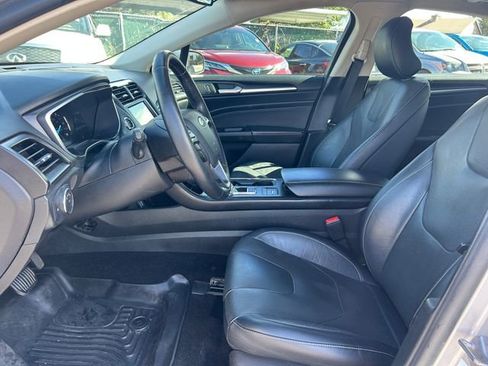 Used 2019 Ford Fusion Titanium FWD image 27