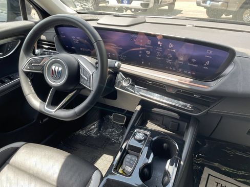 Used 2025 Buick Envision Sport Touring AWD/4WD image 27
