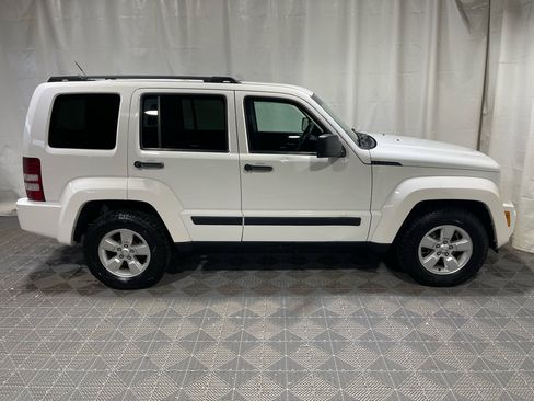 Used 2010 Jeep Liberty Sport w/ Popular Equipment Group image 10