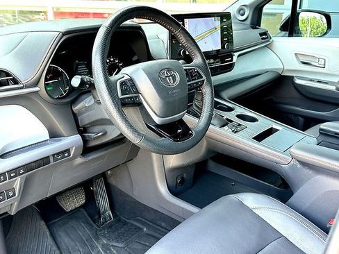 Certified 2023 Toyota Sienna XSE w/ XSE Plus Package FWD image 13