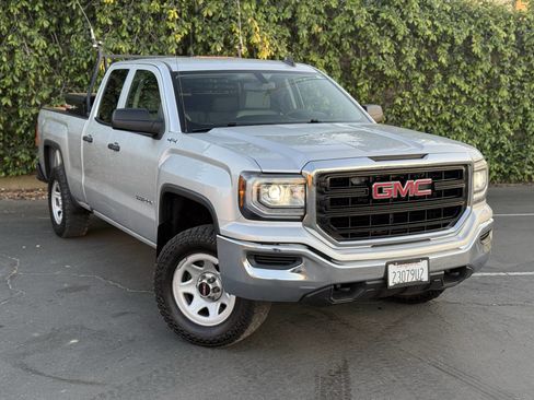 Used 2019 GMC Sierra 1500 Limited w/ Sierra Convenience Package AWD/4WD image 2
