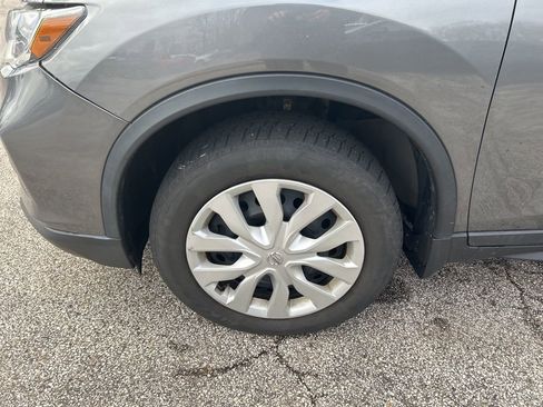Used 2018 Nissan Rogue S image 8