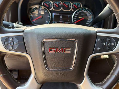 Used 2018 GMC Sierra 1500 SLT w/ SLT Premium Package AWD/4WD image 10