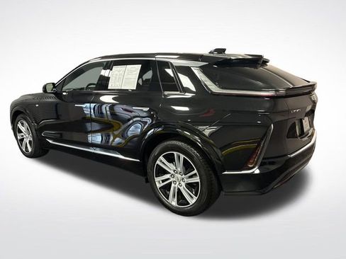 Certified 2024 Cadillac Lyriq Tech w/ Driver Assist Package AWD/4WD image 3