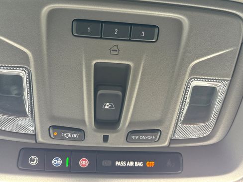 Used 2020 Chevrolet Silverado 1500 LT w/ All-Star Edition image 33