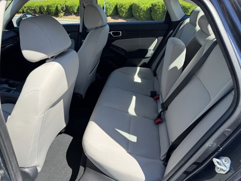 Certified 2024 Honda Civic EX image 18