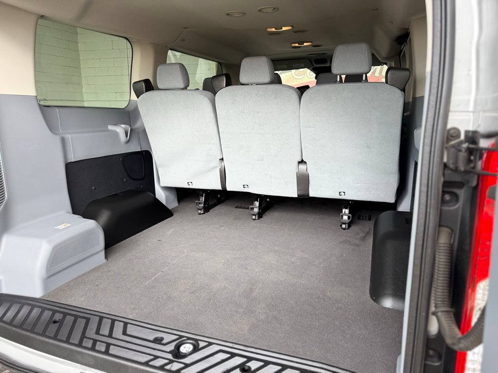 Used 2015 Ford Transit 150 XLT RWD image 27