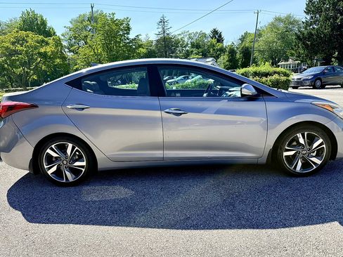 Used 2015 Hyundai Elantra Limited FWD image 3