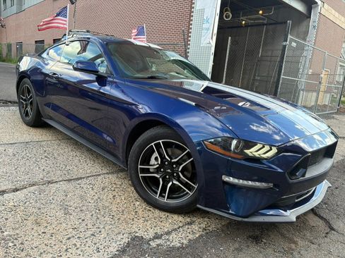 Used 2019 Ford Mustang Coupe w/ Equipment Group 101A RWD image 3