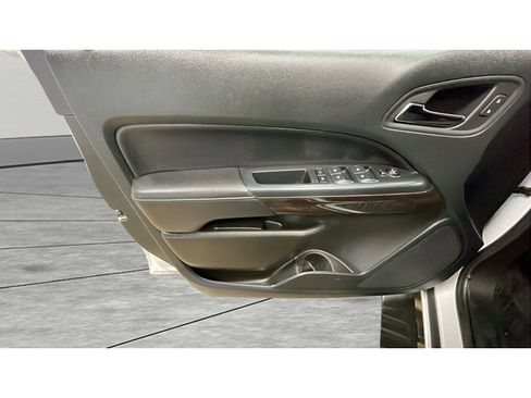 Used 2022 GMC Canyon Elevation image 9