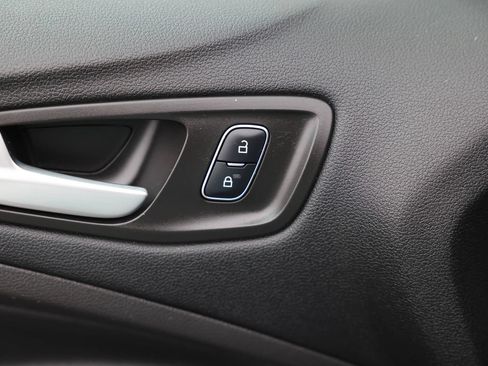 Used 2017 Ford Escape SE AWD/4WD image 18