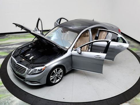 Used 2014 Mercedes-Benz S 550 Sedan image 38