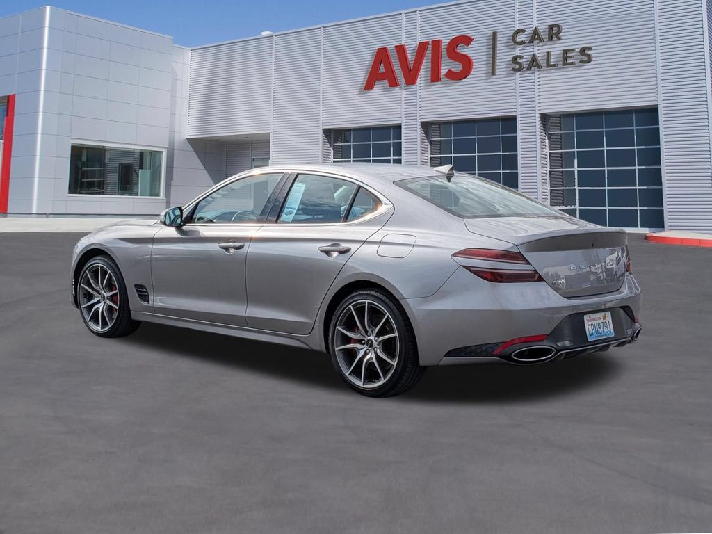 Used 2025 Genesis G70 2.5T RWD image 9