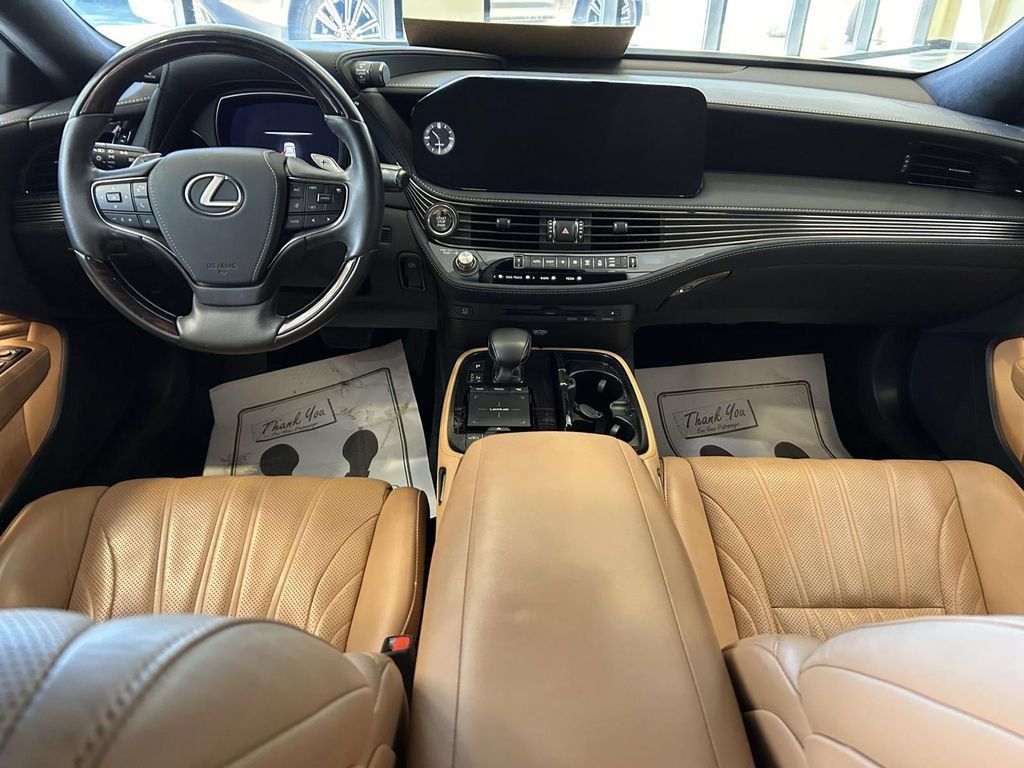 Used 2022 Lexus LS 500 w/ Interior Upgrade Package RWD image 10