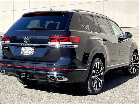 Certified 2021 Volkswagen Atlas SEL R-Line image 13