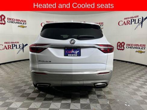 Used 2021 Buick Enclave Essence w/ Sound and Sites Package image 8