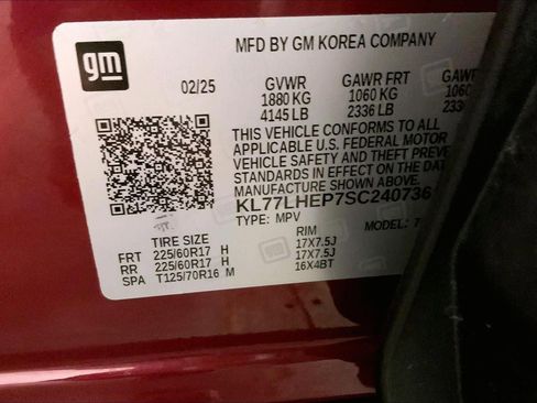 Used 2025 Chevrolet Trax LT w/ LT Convenience Package image 31