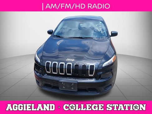 Used 2016 Jeep Cherokee Sport FWD image 5