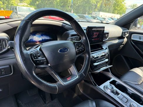 Used 2023 Ford Explorer ST w/ Equipment Group 401A AWD/4WD image 10