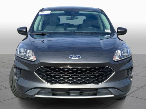 Certified 2020 Ford Escape SE image 3