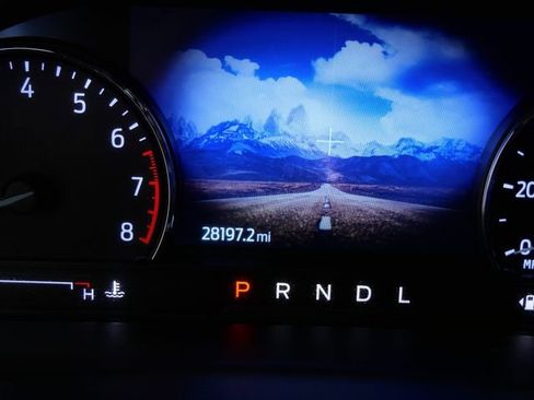 Certified 2023 Ford Explorer XLT w/ Equipment Group 202A AWD/4WD image 18