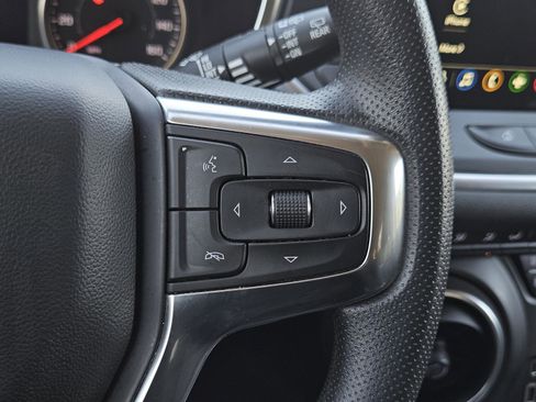 Used 2023 Chevrolet Blazer LT image 16