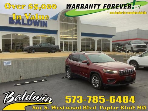 Used 2019 Jeep Cherokee Latitude Plus image 1