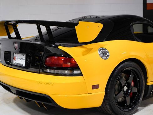 Used 2009 Dodge Viper ACR image 21