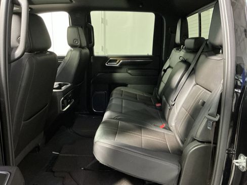 Used 2024 Chevrolet Silverado 2500 High Country w/ High Country Premium Package AWD/4WD image 23
