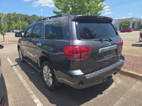 Used 2014 Toyota Sequoia Platinum AWD/4WD image 6