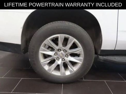 Used 2024 Chevrolet Suburban Premier RWD image 10