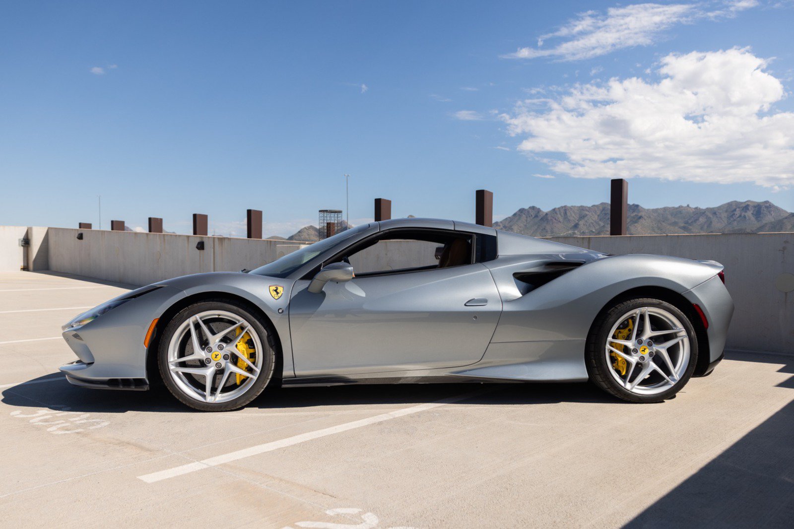 Used 2021 Ferrari F8 Tributo RWD image 7