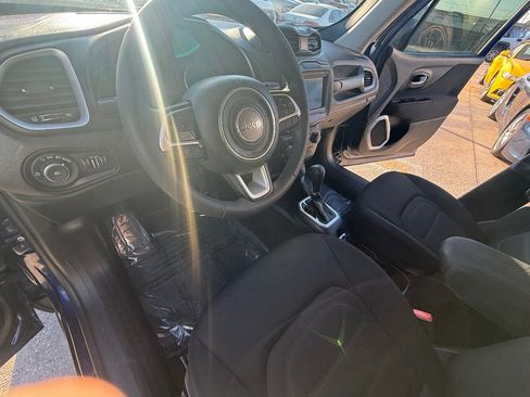 Used 2020 Jeep Renegade Latitude image 25