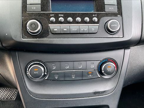 Used 2017 Nissan Sentra S w/ S Style Package FWD image 31