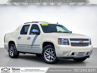 Used 2012 Chevrolet Avalanche LTZ RWD video 1