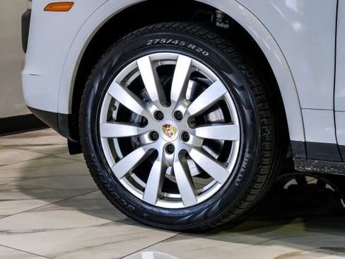 Used 2017 Porsche Cayenne AWD/4WD image 83