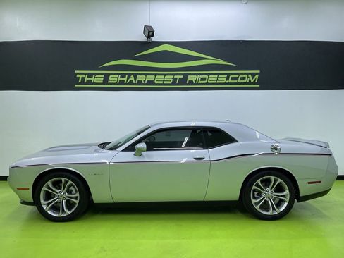 Used 2022 Dodge Challenger R/T image 6
