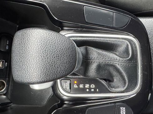 Used 2025 Kia Soul LX w/ LX Technology Package image 38