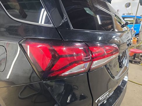 Used 2024 Chevrolet Equinox LT image 33