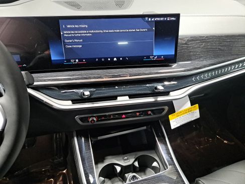 New 2026 BMW X5 xDrive40i w/ M Sport Package image 21