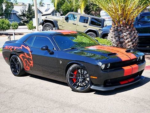 Used 2023 Dodge Challenger SRT Hellcat w/ Plus Package RWD image 3