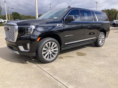 Used 2021 GMC Yukon XL Denali w/ Denali Premium Package