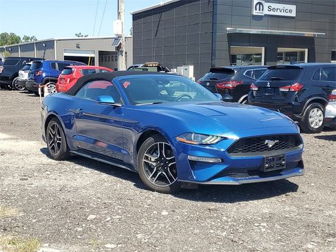 Used 2022 Ford Mustang Premium image 32