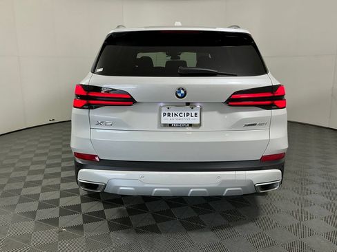 Certified 2024 BMW X5 xDrive40i w/ Premium Package AWD/4WD image 6