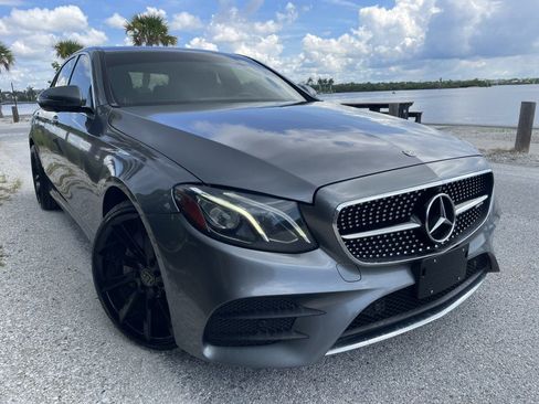 Used 2019 Mercedes-Benz E 300 4MATIC w/ Premium 1 Package image 1