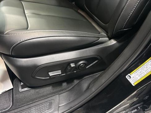 New 2026 Jeep Grand Cherokee L Limited AWD/4WD image 32