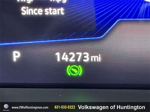 Certified 2022 Volkswagen Jetta SE image 24