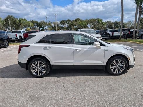 Used 2020 Cadillac XT5 Premium Luxury w/ LPO, Floor Liner Package image 8